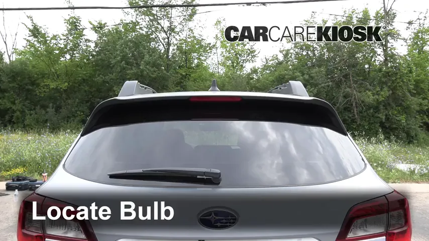 2018 Subaru Outback 3.6R Limited 3.6L 6 Cyl. Éclairage Feu de freinage central (remplacer l'ampoule)